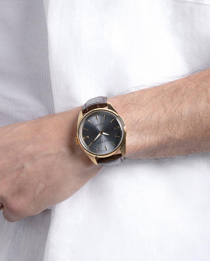 Viceroy Reloj Para Hombre Con Caja De Acero Dorado Y Correa De Piel Marrón