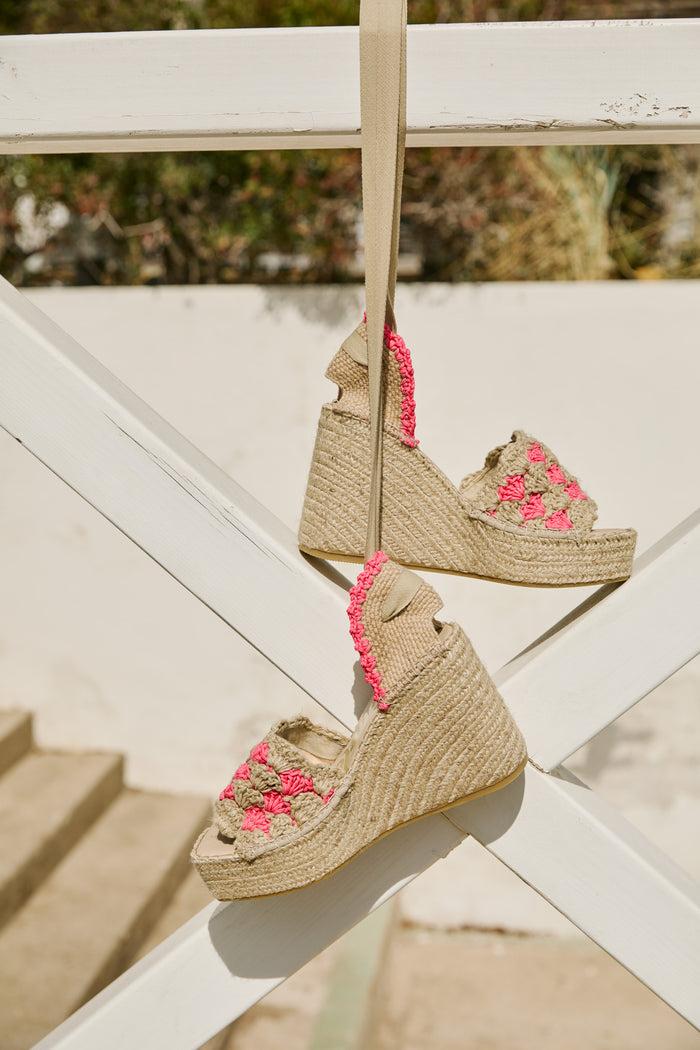 vidorreta Sandalia cintas ganchillo fluor fuxia