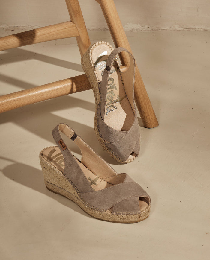 vidorreta Sandalia en serraje taupe Clavel