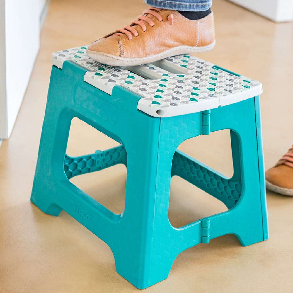 Vigar Compact Geom On Top Foldable 32cm Stool