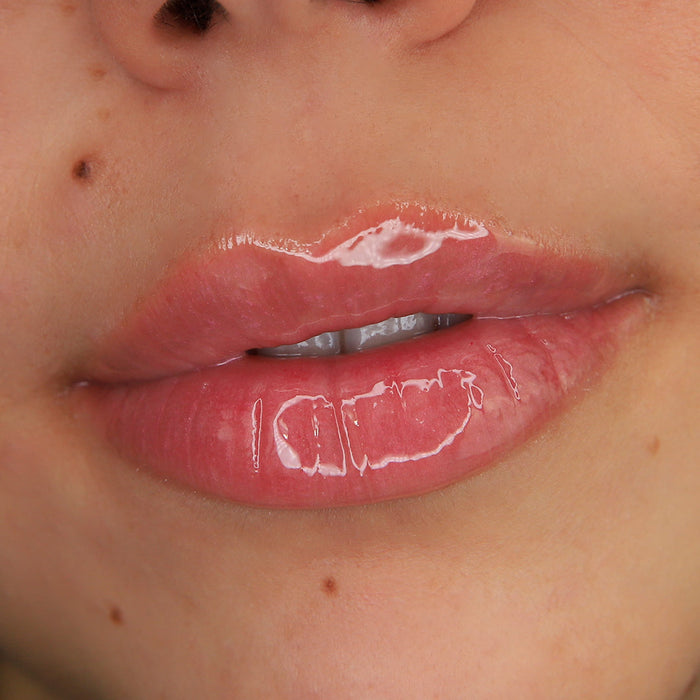 Viva La Diva Fem-Power Plumping Lip Gloss #4 Fearless