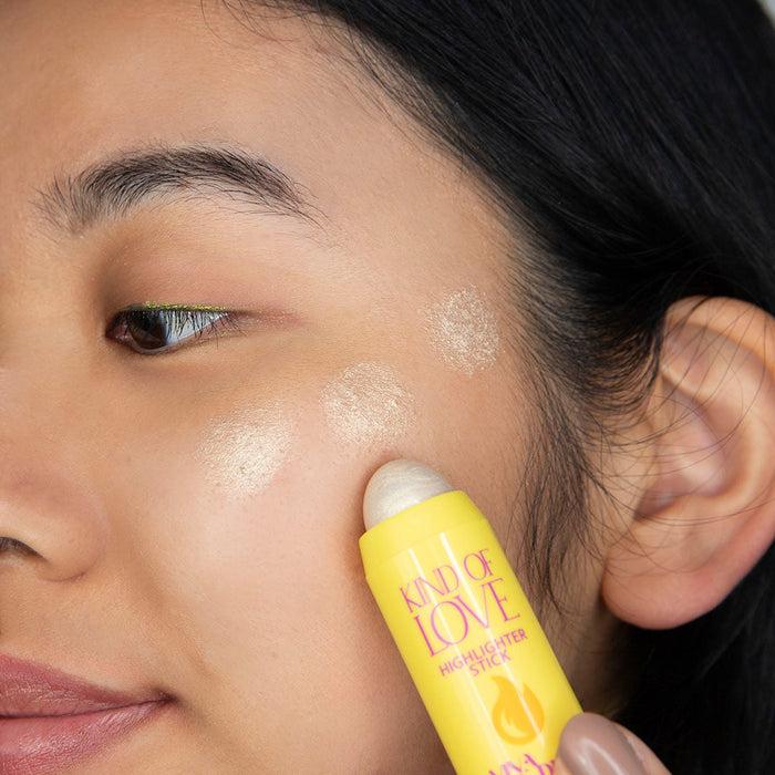 Viva La Diva Kind Of Love Highlighter Stick #1 Self Love