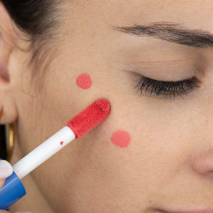 Viva La Diva Kind Of Love Mousse Liquid Blush #3 Polyamor