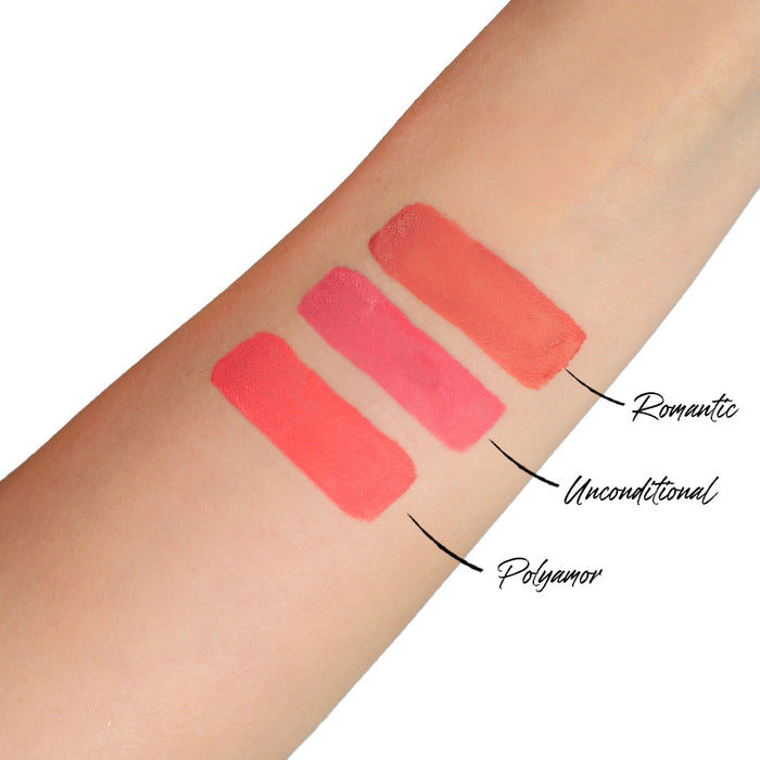 Viva La Diva Kind Of Love Mousse Liquid Blush #3 Polyamor