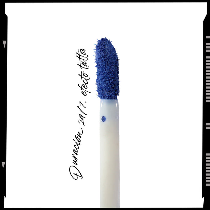 Viva La Diva Matte Liquid Lipstick Blueberry