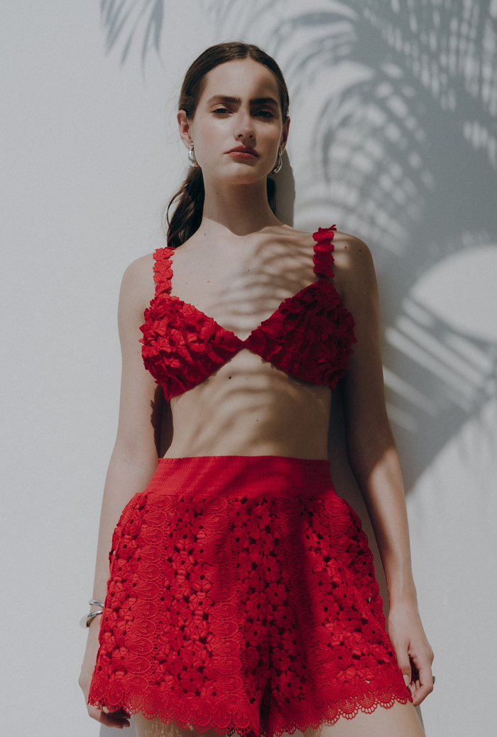 waimari CAPRI SHORTS RADIANT RED