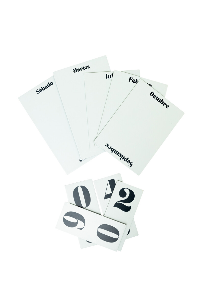 Women'secret Calendario De Sobremesa Perpetuo De Madera Para Días Llenos De Magia