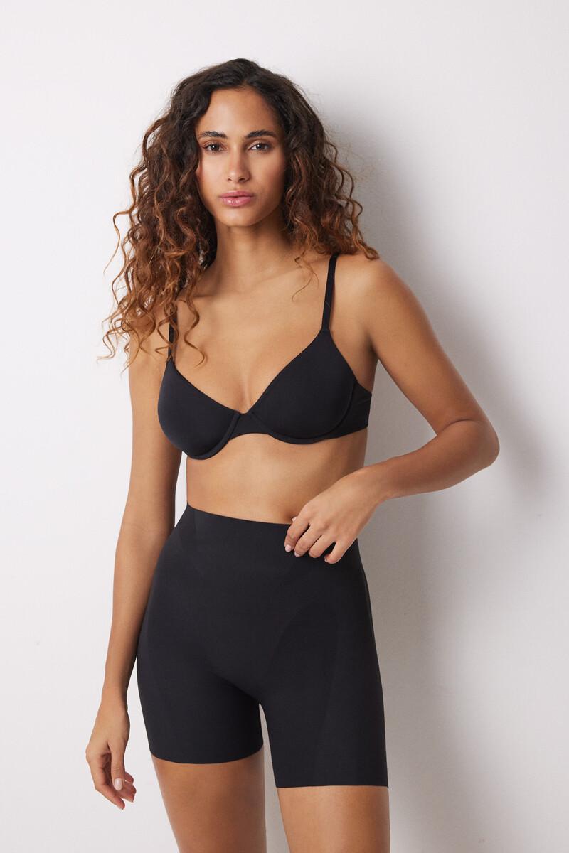 women'secret Pantalón corto reductor y push up negro