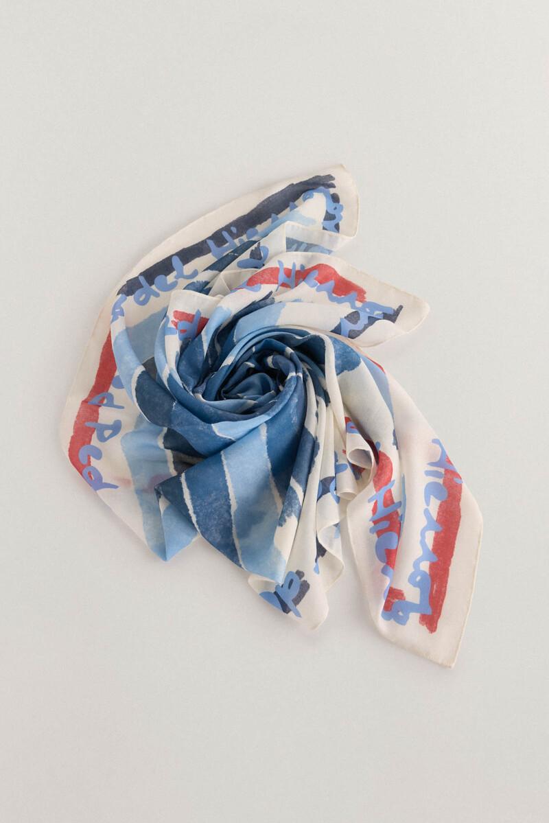 women'secret Chal con motivo de acuarelas