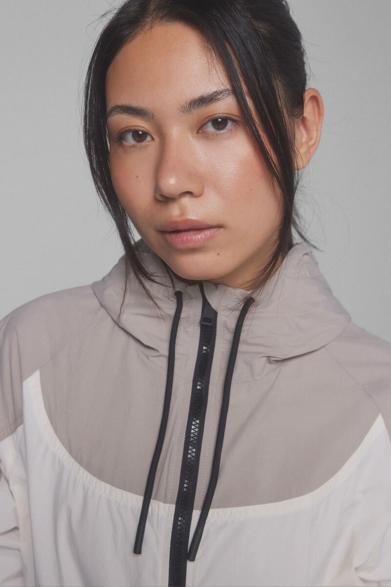 Women'secret Chaqueta Tejido Técnico Ligero