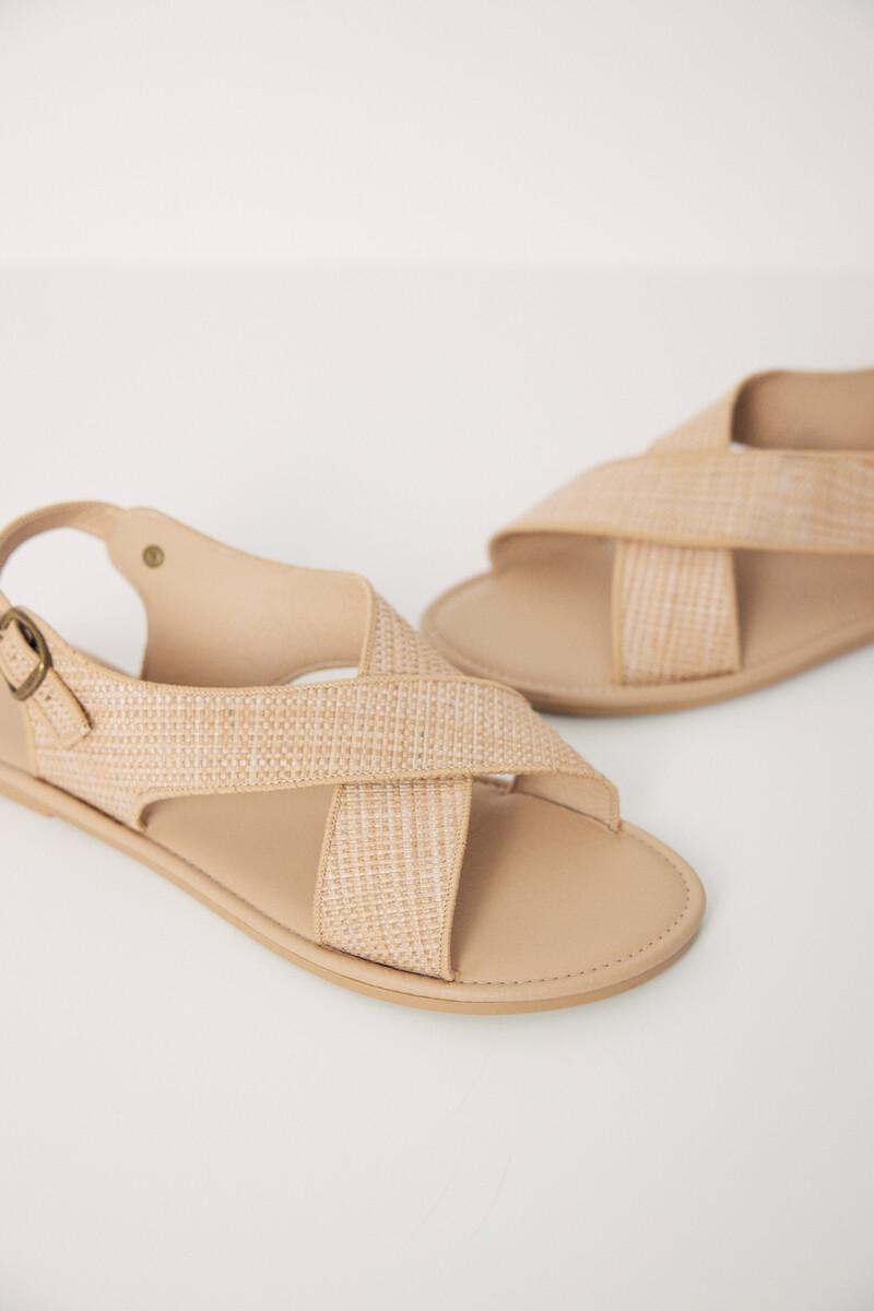 women'secret Sandalia plana cruzadas arena