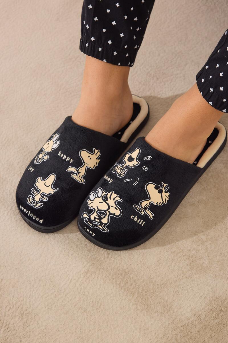 women'secret Zapatillas casa Snoppy negro