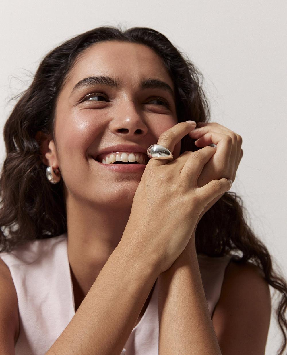 yerse Anillo ovalado plateado