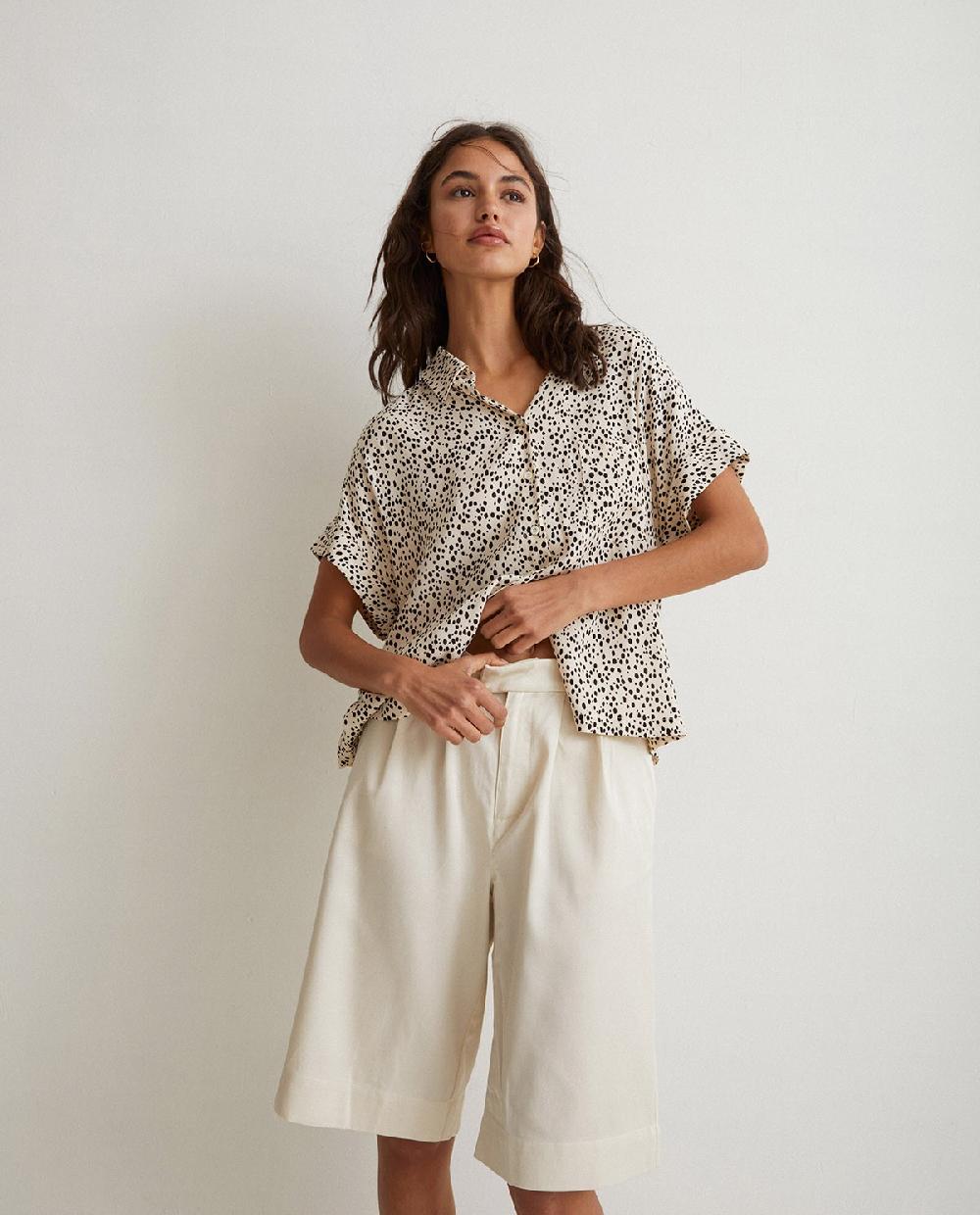 Yerse Bermudas Pinzas Natural