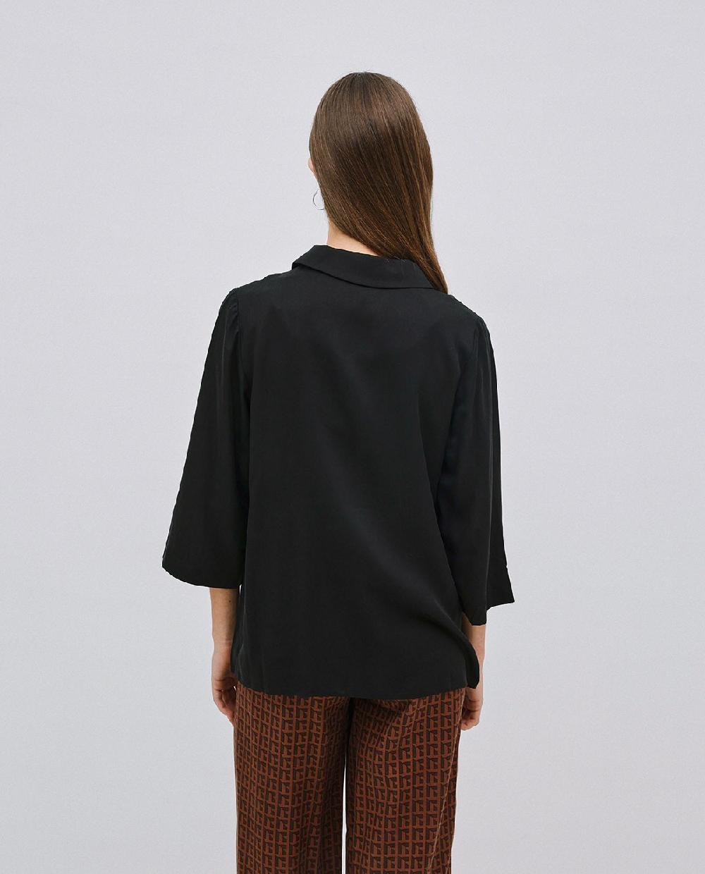 Yerse Camisa Tencel Cuello Solapa Negro