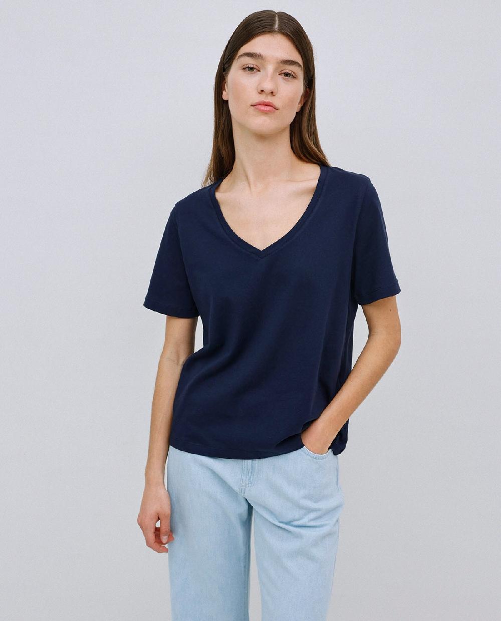 Yerse Camiseta Básica Cuello Pico Azul Oscuro