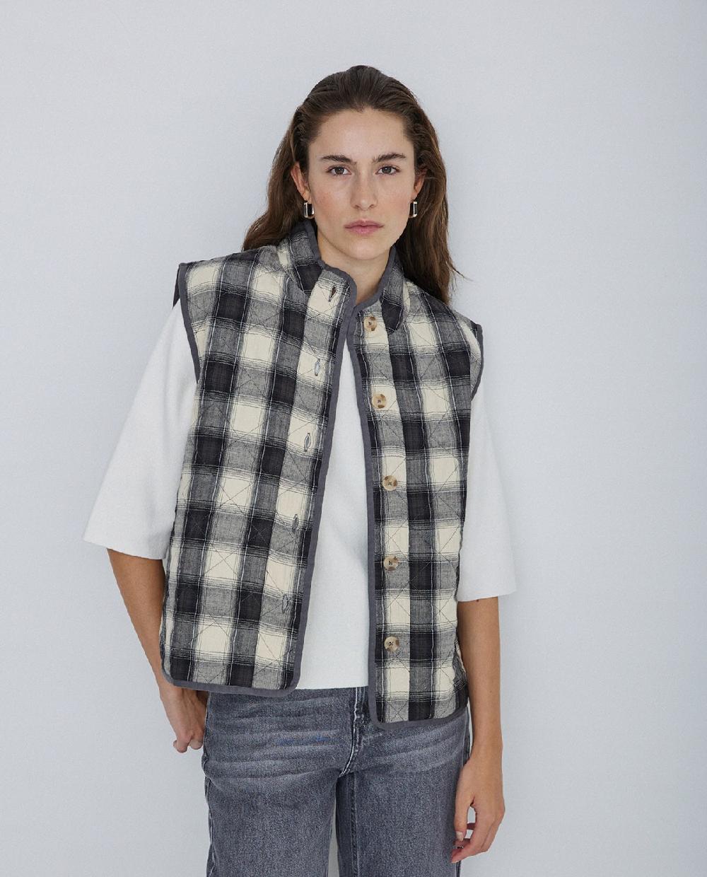 Yerse Chaleco Acolchado Cuadros Negro