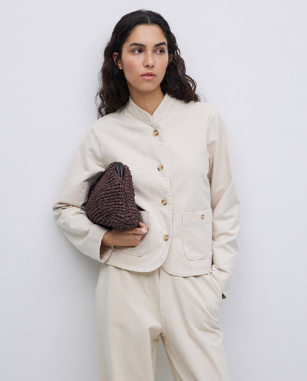 yerse Chaqueta corta cuello mao beige