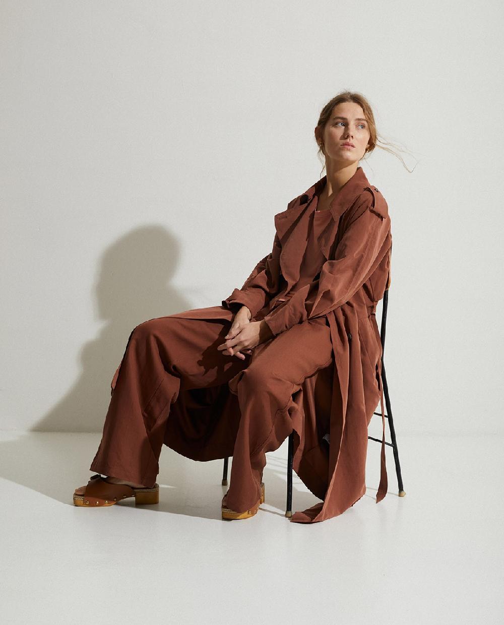 Yerse Gabardina Larga Cruzada Chocolate