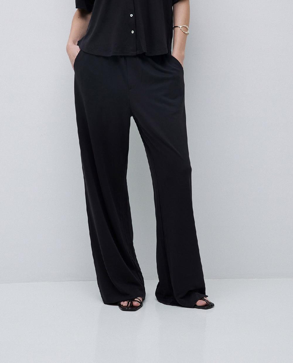 Yerse Pantalones Punto Fluidos Negro