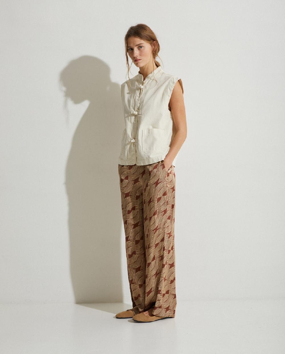 Yerse Pantalones Satén Fluidos Chocolate