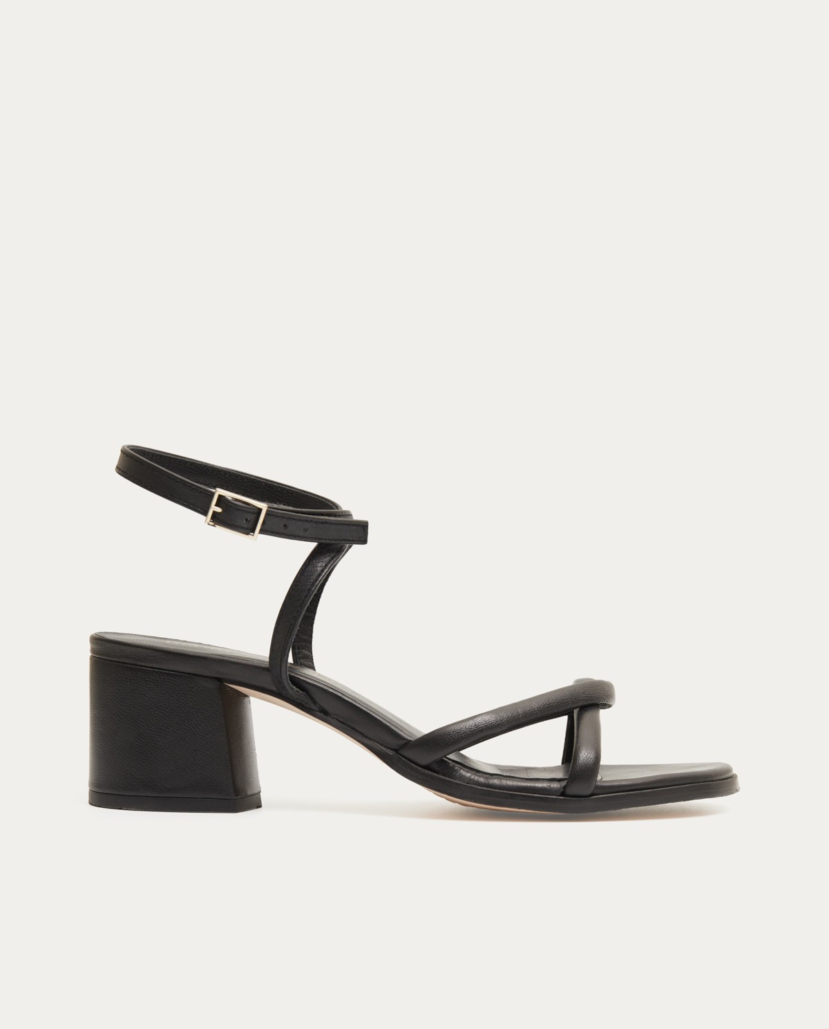 yerse Sandalia de tacón negro