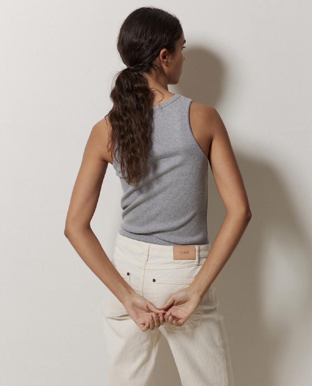Yerse Top Canalé 100% Algodón Orgánico Gris Claro