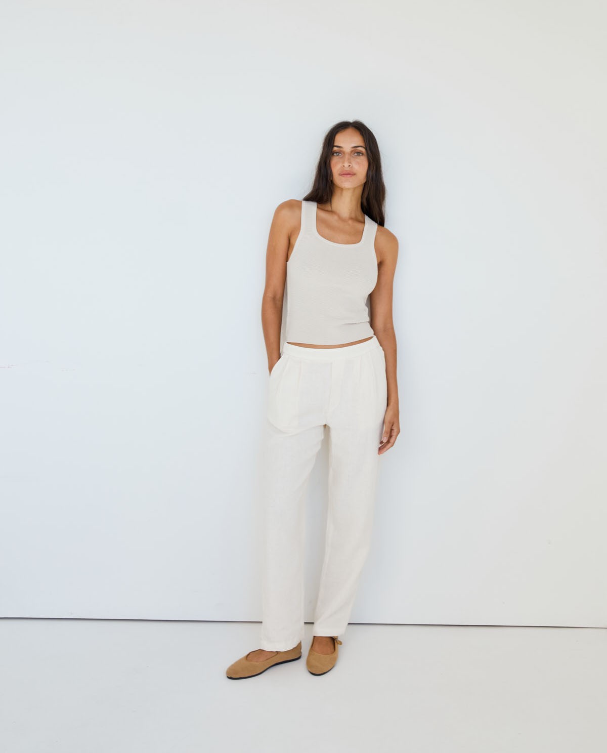 Yerse Top Punto Escote Cuadrado Natural