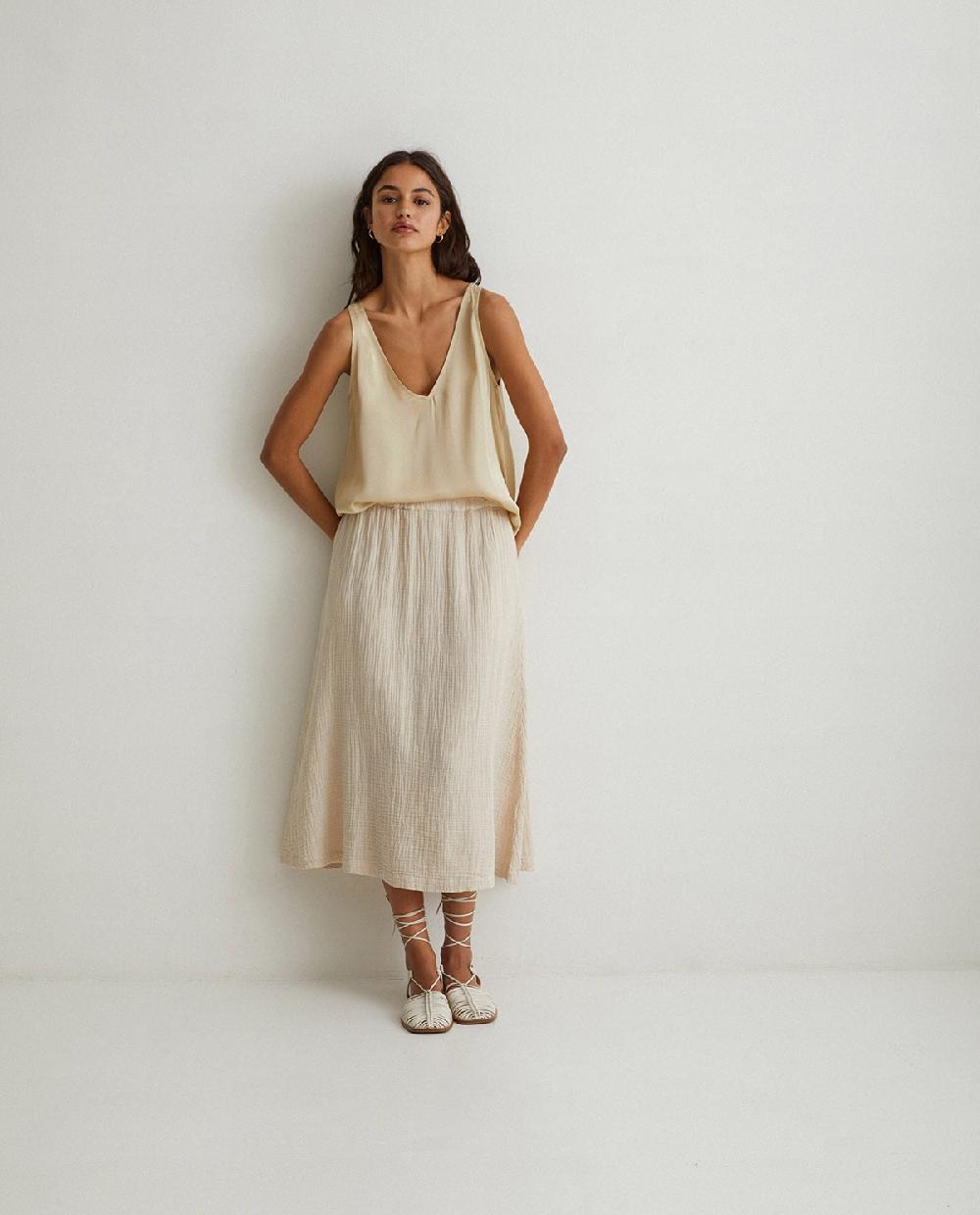 Yerse Top Satén Tirantes Natural