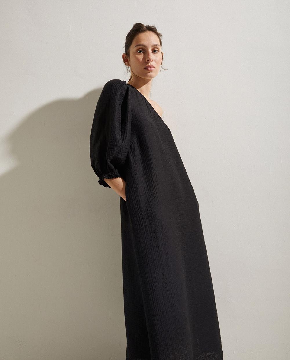 Yerse Vestido Manga Abullonada Negro