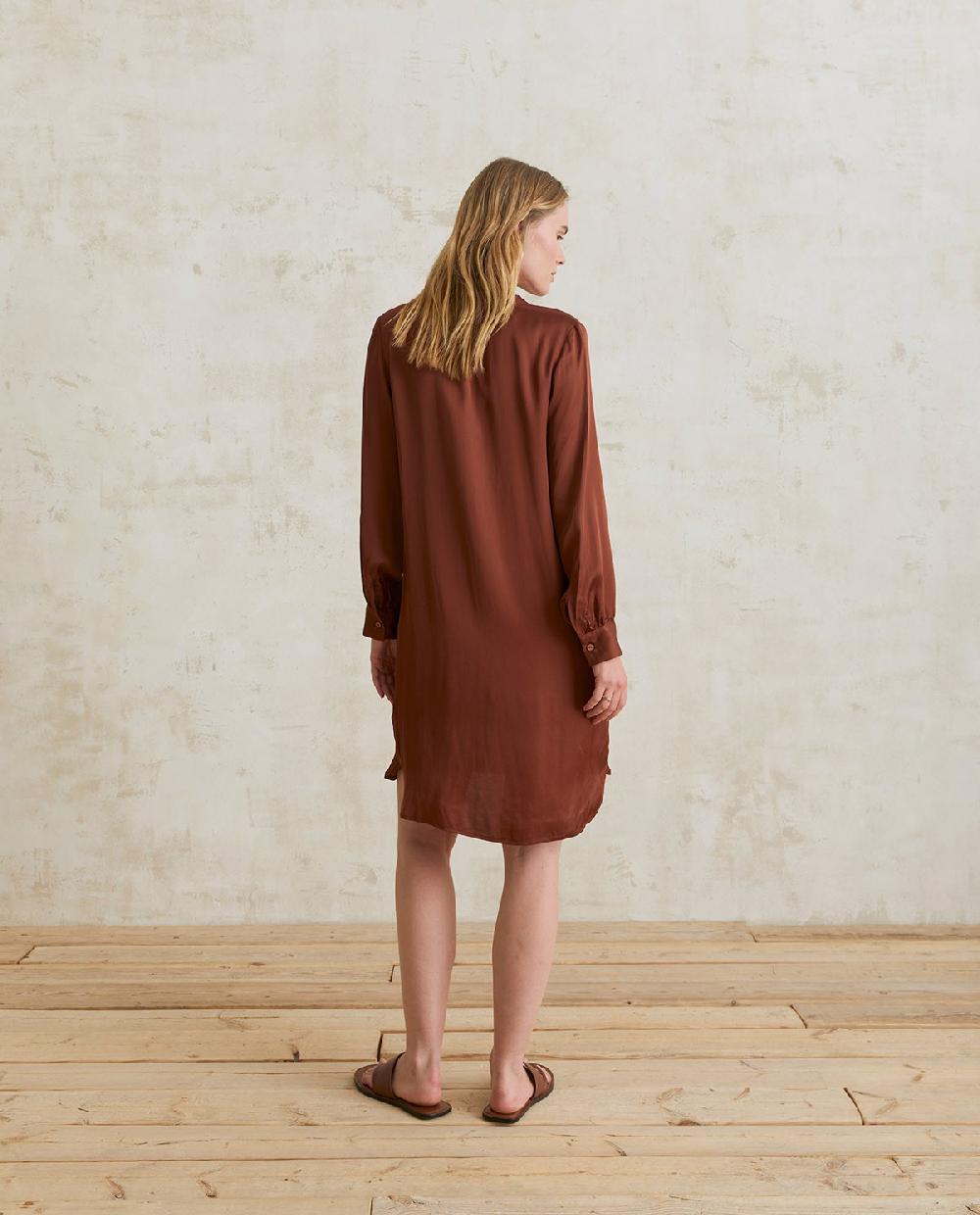 Yerse Vestido Satén Manga Larga Chocolate