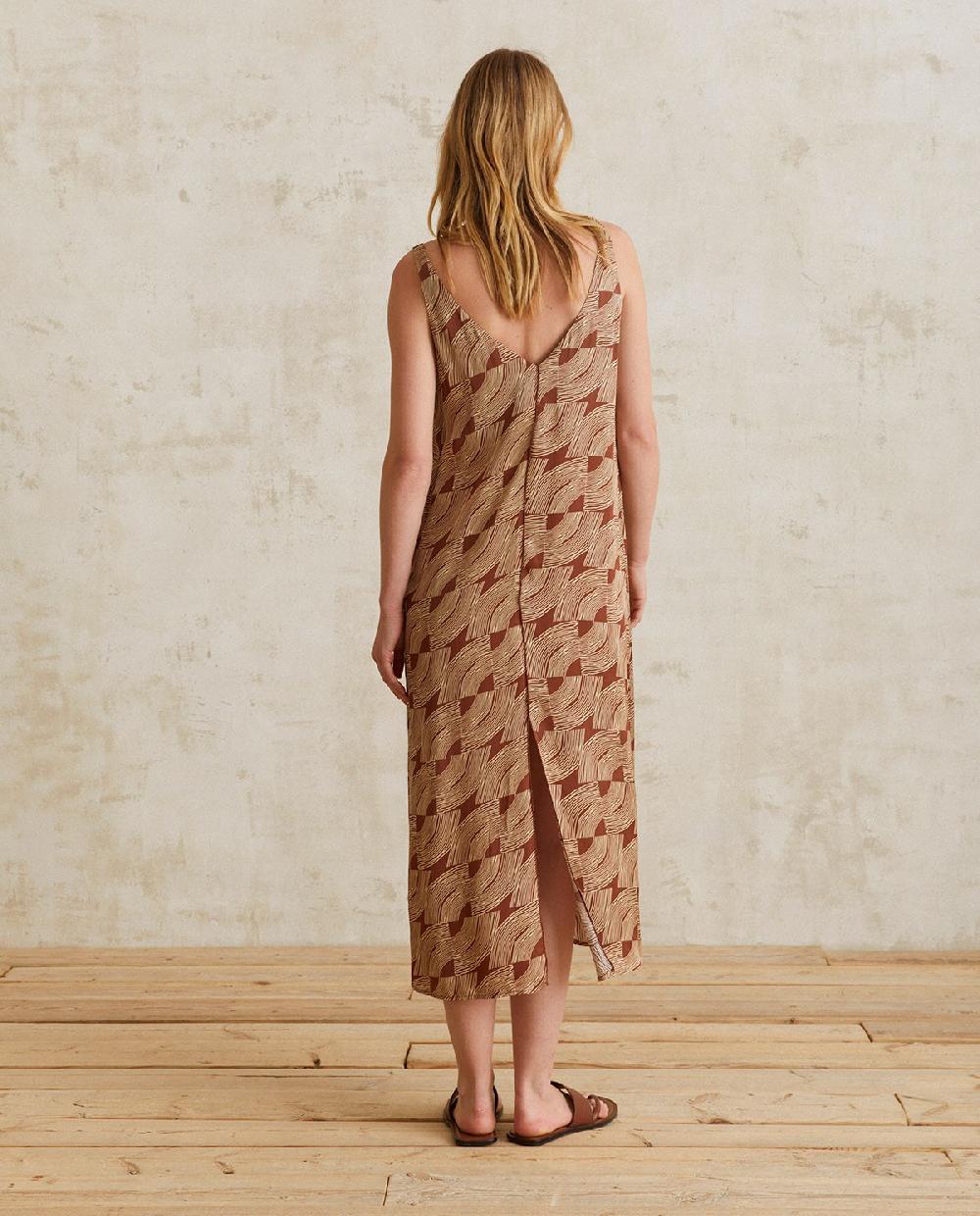 Yerse Vestido Satén Tirantes Chocolate