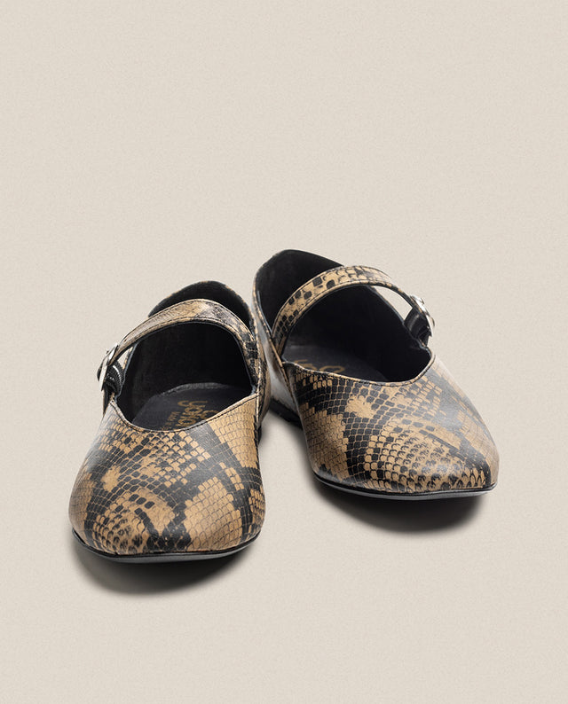 Yokono Bailarina Ari 001 Serpiente