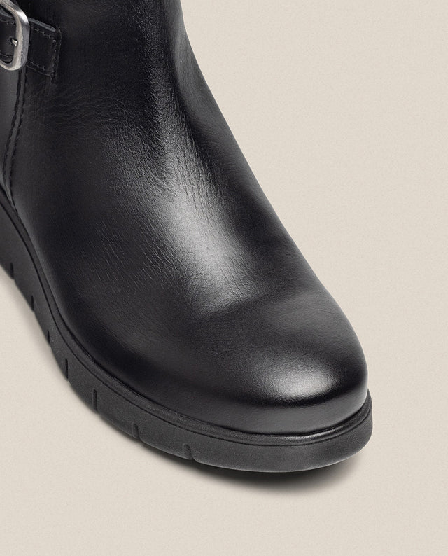 Yokono Botín Plano MANILA-002 Negro