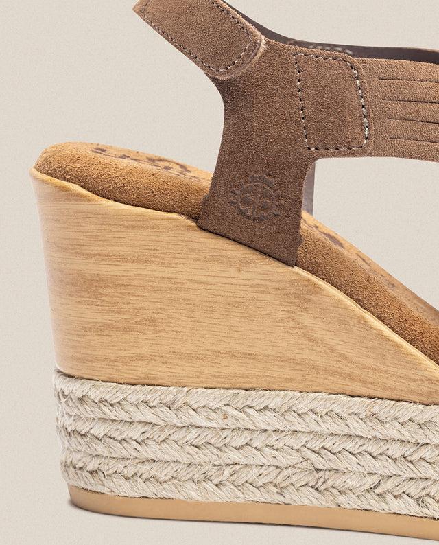 Yokono Sandalia De Cuña Mey 003 Marron