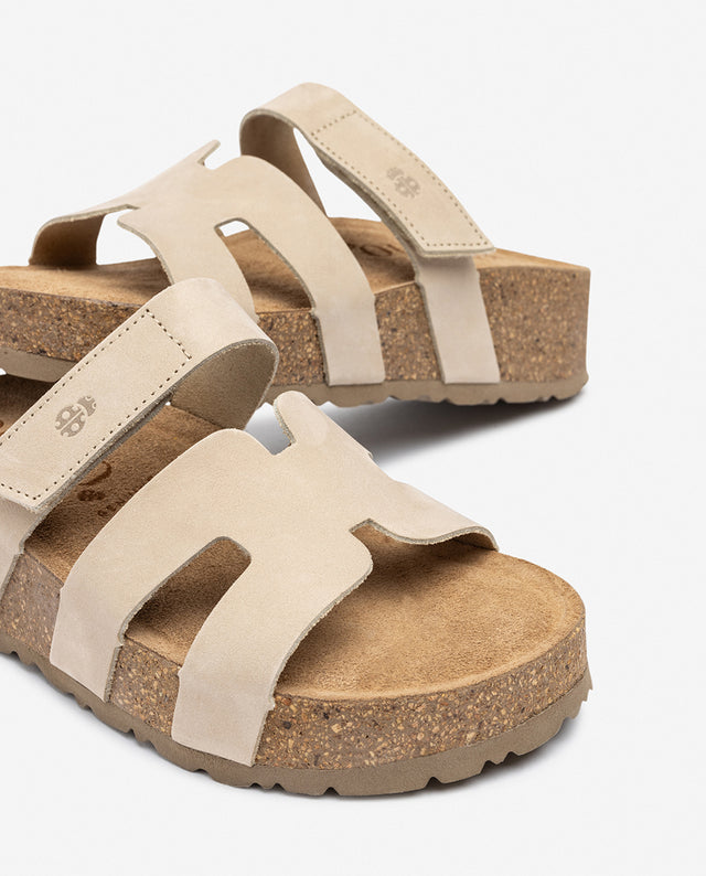 Yokono Sandalia De Plataforma WIWI-125 Beige