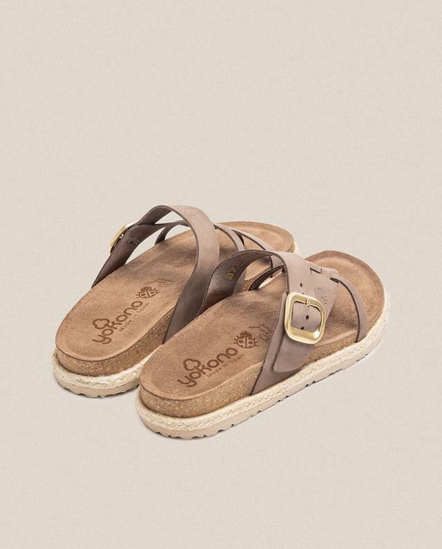 Yokono Sandalia Plana Arena 003 Marrón