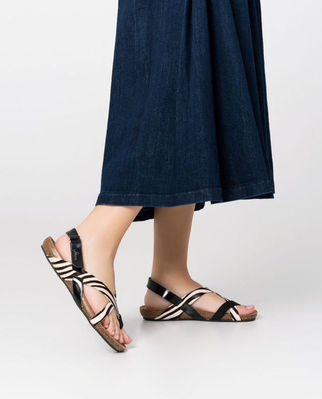 yokono Sandalia plana Ibiza 718 negro