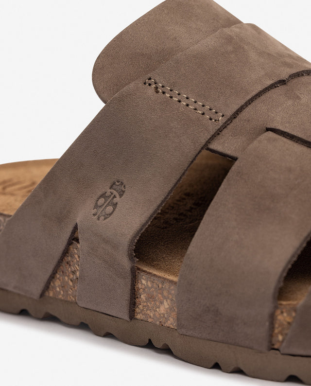 Yokono Sandalia Plana JERBA-253 Marrón