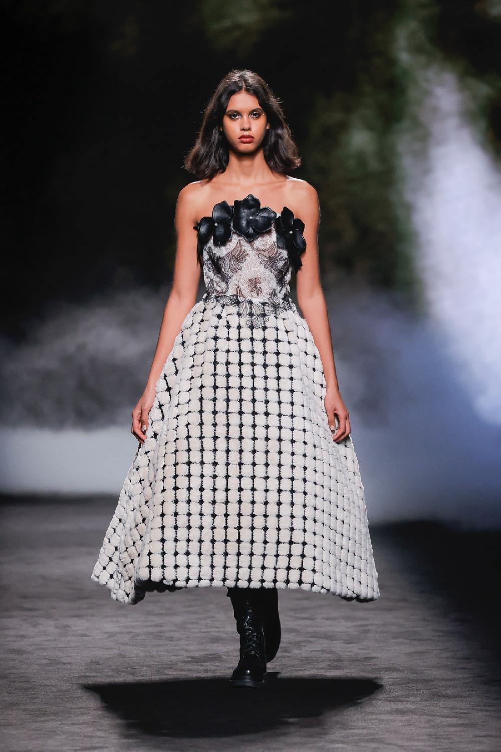 yolancris barcelona 26 – 2447 Dress