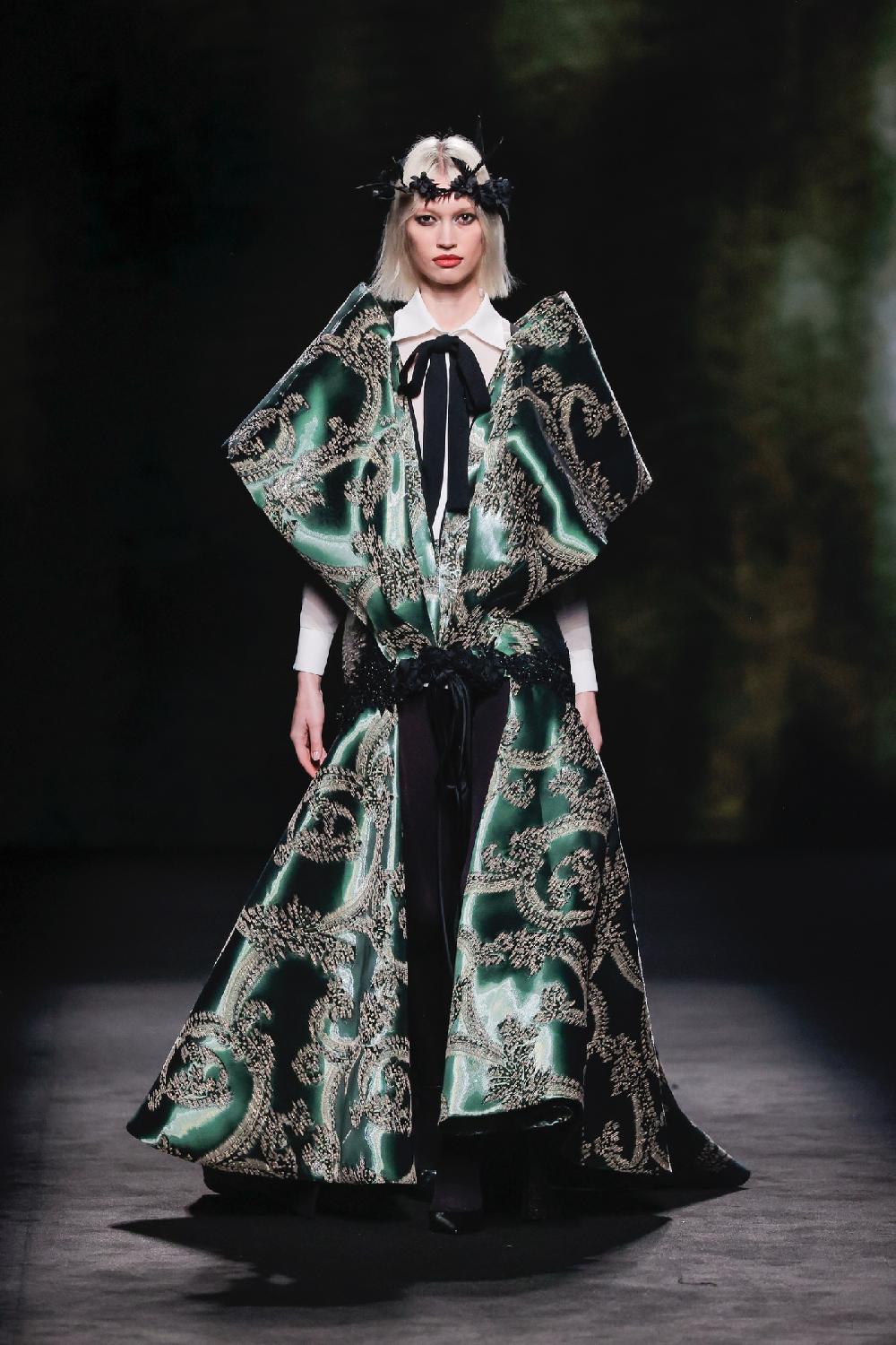 yolancris barcelona 26 – 45 Kaftan & Riner Blouse