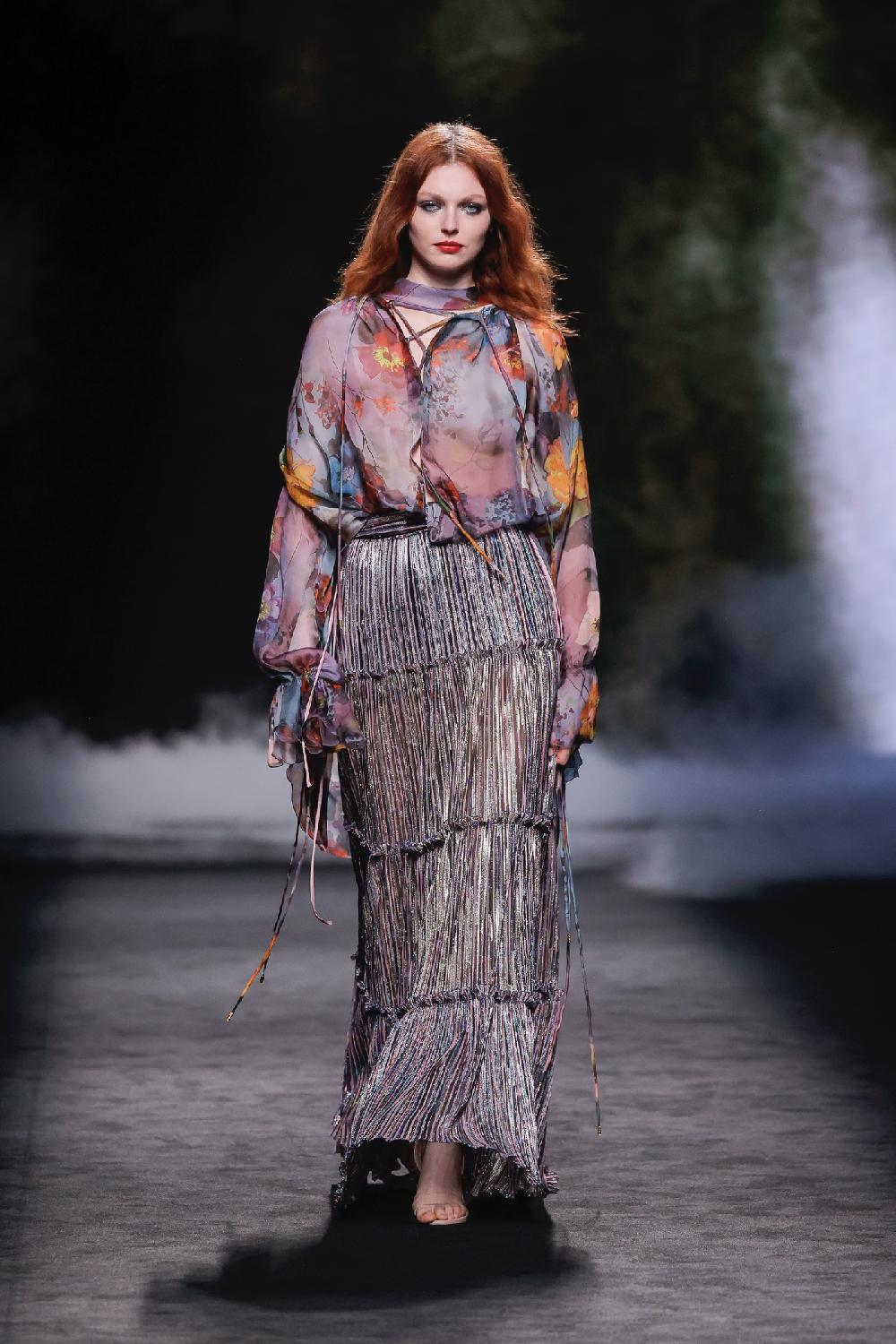 yolancris barcelona 26 – 54 Blouse & 26 – 24 Skirt