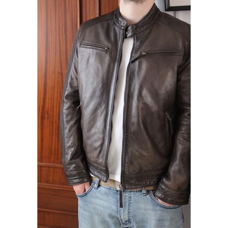 Zerimar Shoes Chaqueta De Cuero Con Cremalleras Modelo CHOCOLATE