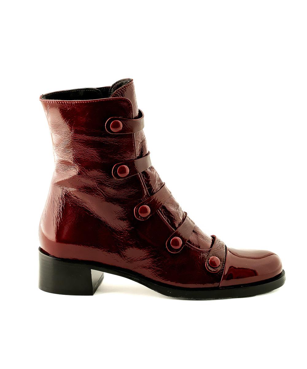 zinda Botín en piel roja