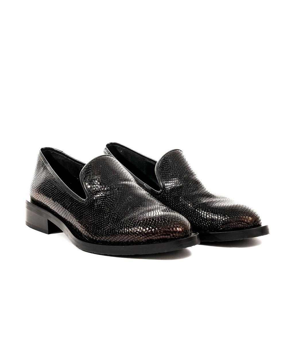 Zinda Mocasín De Piel Grabada Negra