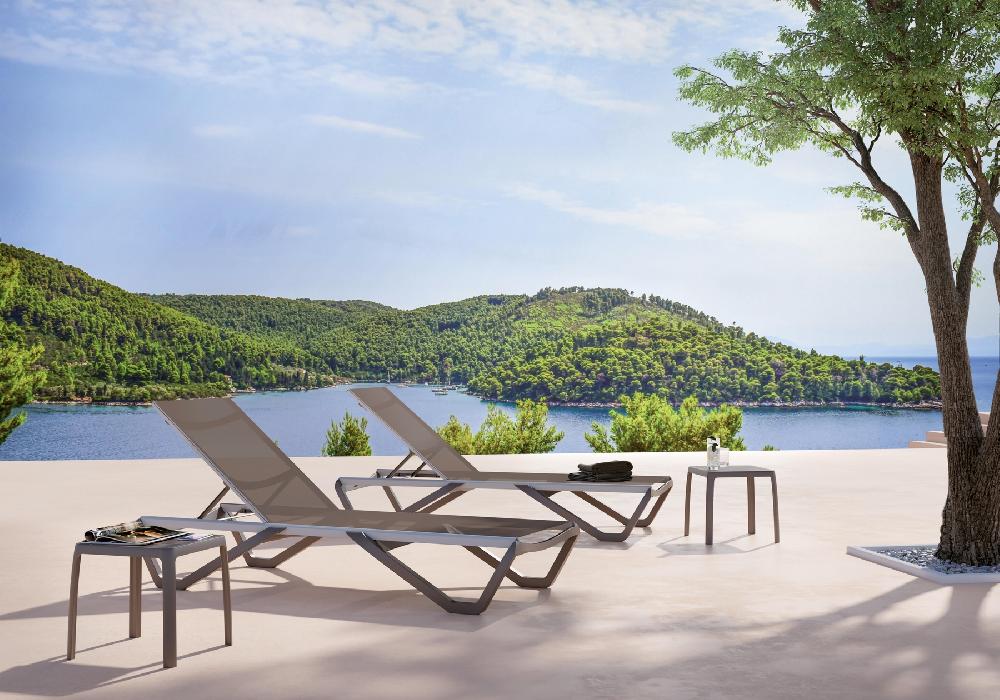 Cama De Exterior Almeria De Aluminio Moka 71.5 X 30 X 191 Cm