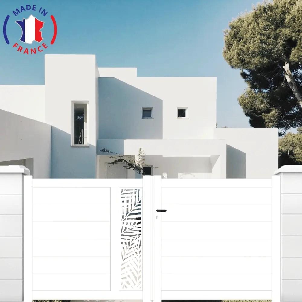 Cancela Batiente De Aluminio Cortada A Láser En Kit De Dimensiones An.3000 (entre Montantes) X Al.1500 Mm Colores Marrón (RAL 1247)