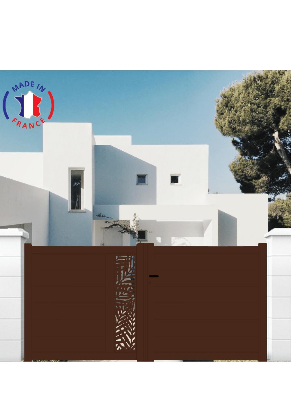 Cancela batiente de aluminio cortada a láser en kit de dimensiones An.3000 (entre montantes) x Al.1500 mm Colores Marrón (RAL 1247)