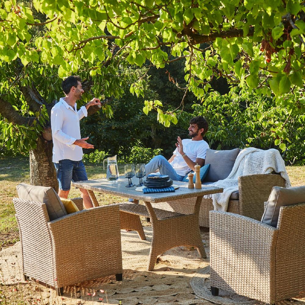 Conjunto De Jardín 2 Sofás De Ratán Sintético Y Acero Con Mesa Alta - Verona