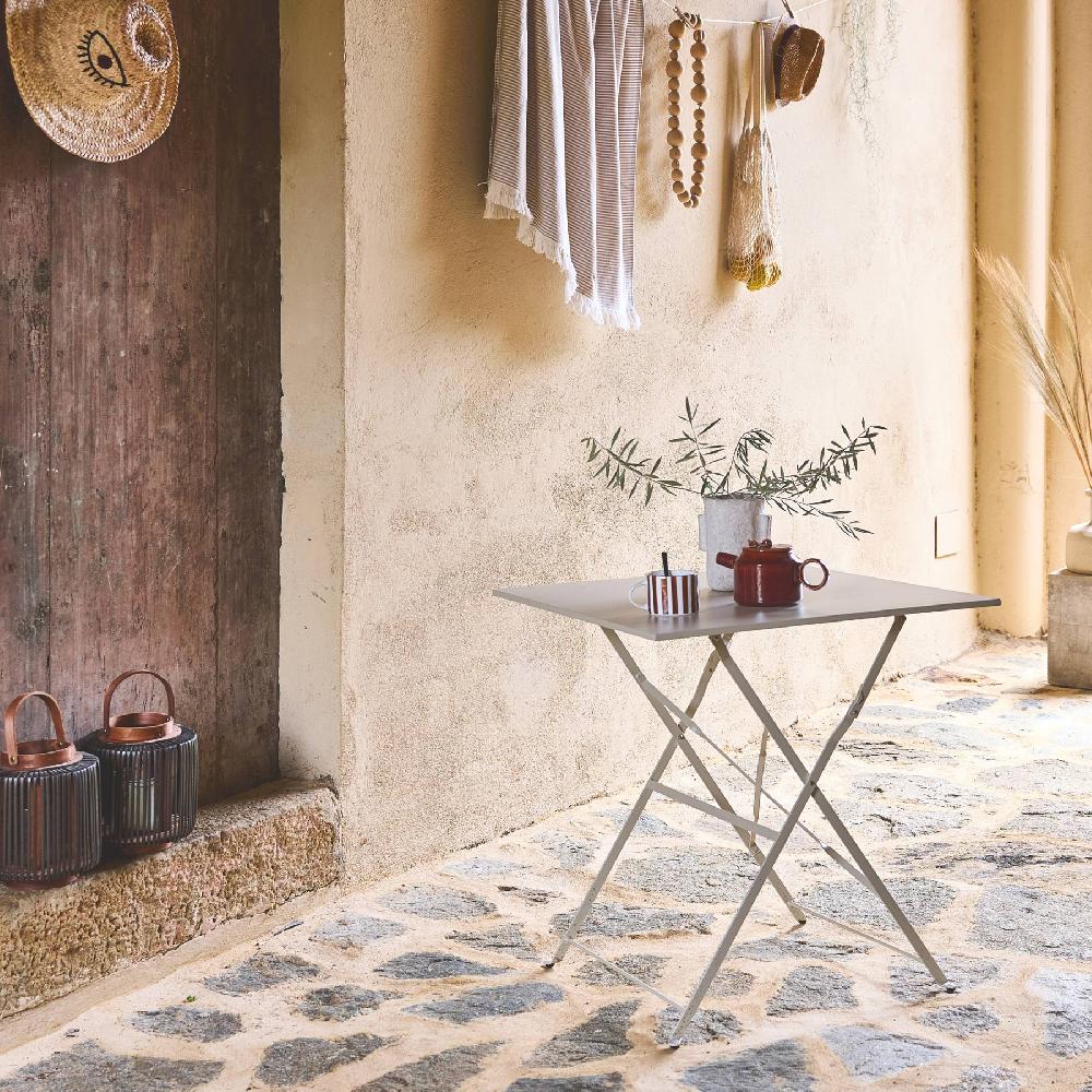 Mesa De Jardín Cuadrada Plegable De Metal 2 Sillas Emilia Beige 70x70x71 Cm